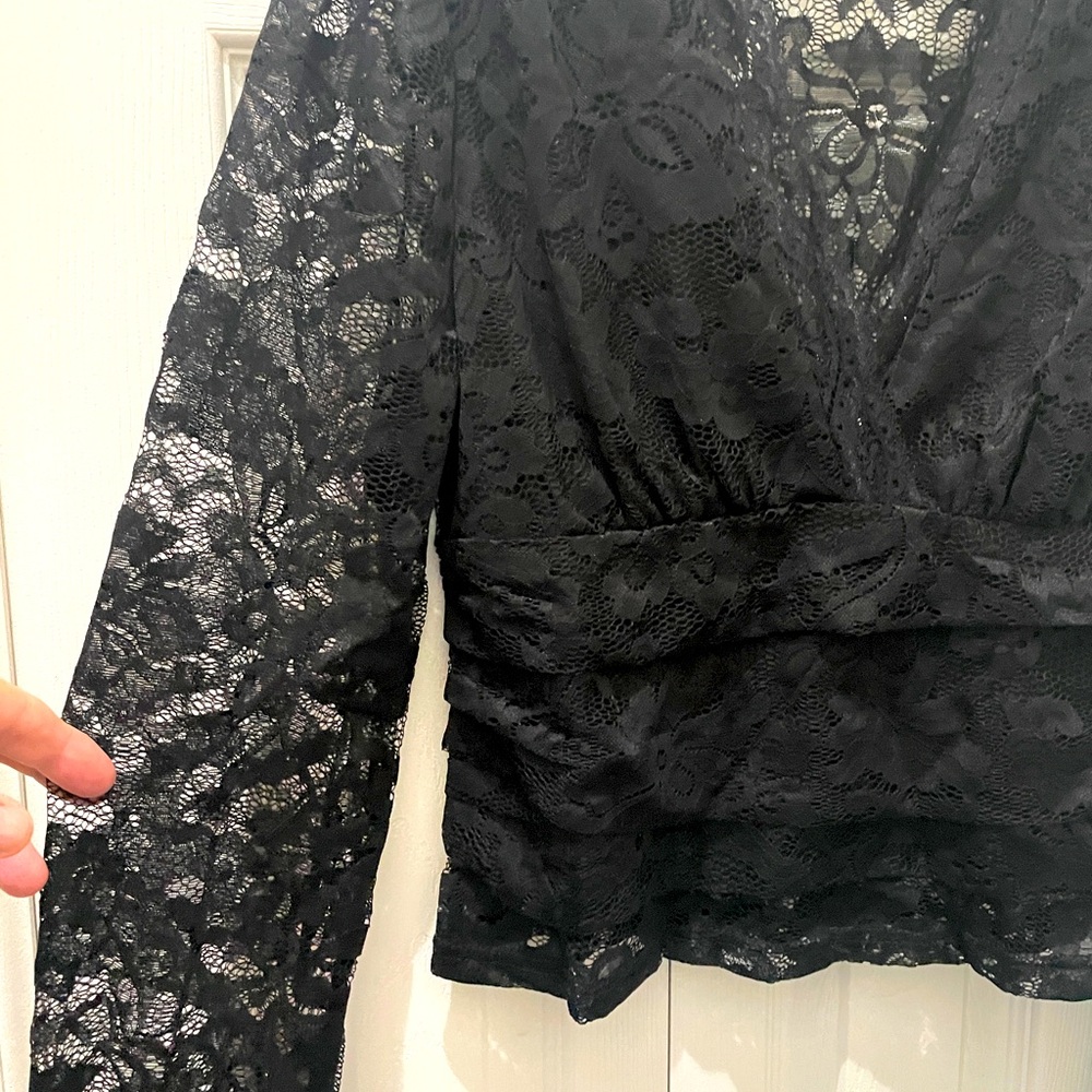 Women's Black Lace Long-Sleeve Blouse